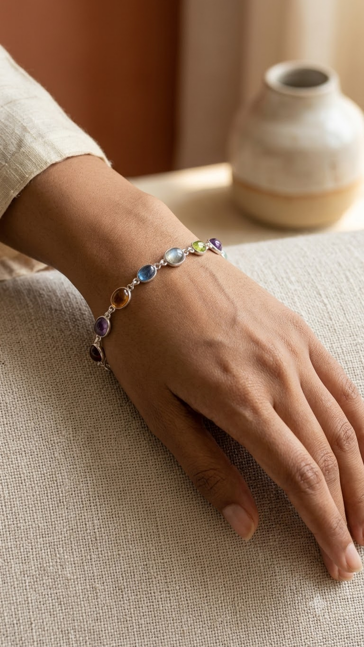 Spectrum in silver,all the way around the wrist.